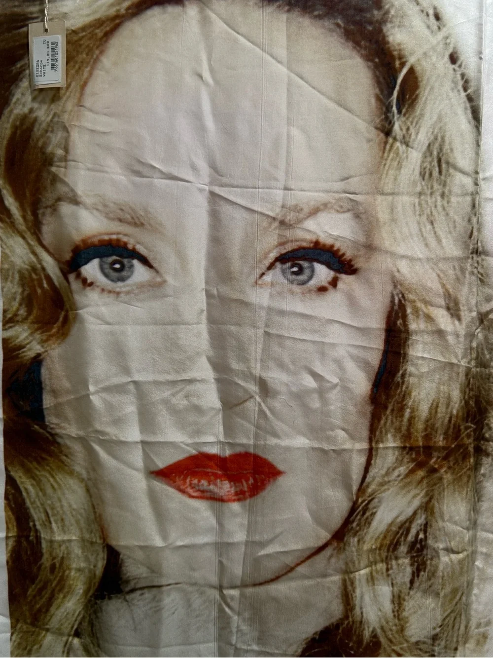 Maje Paris Silk Scarf Blonde Woman Lipstick Portrait Large Graphic Print Red New